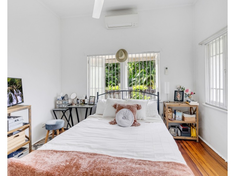 36 Little Street, Manunda QLD 4870