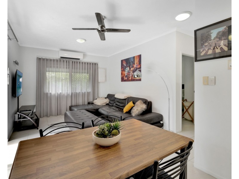 9/4-5 Hollett Close, Manunda QLD 4870
