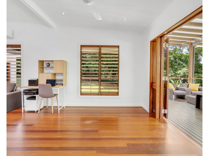 95-97 Hillview Crescent, Whitfield QLD 4870
