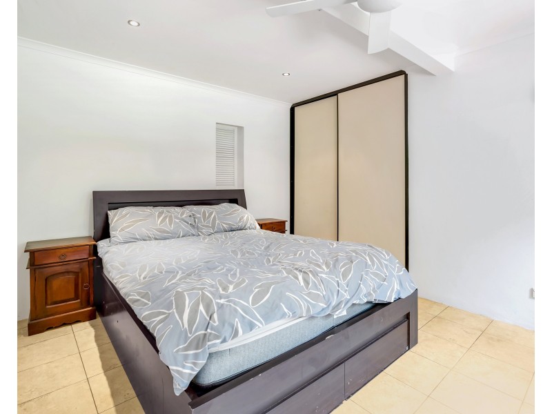 95-97 Hillview Crescent, Whitfield QLD 4870