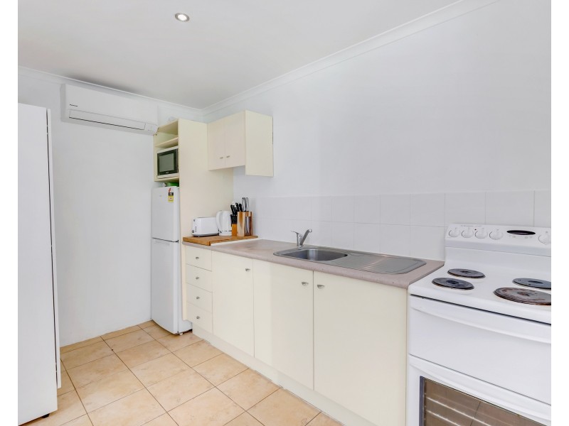 95-97 Hillview Crescent, Whitfield QLD 4870