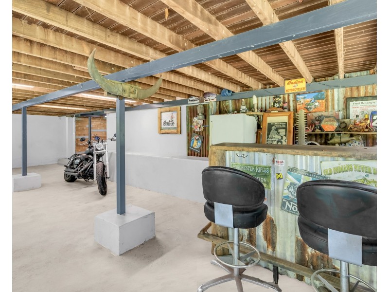 95-97 Hillview Crescent, Whitfield QLD 4870