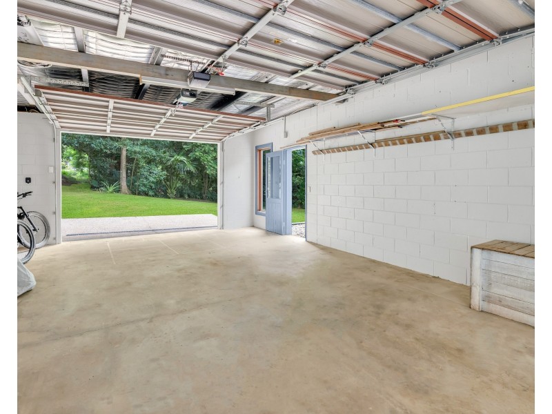 95-97 Hillview Crescent, Whitfield QLD 4870