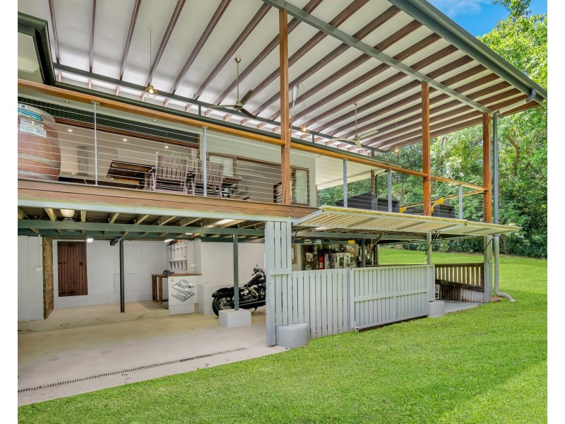 95-97 Hillview Crescent, Whitfield QLD 4870