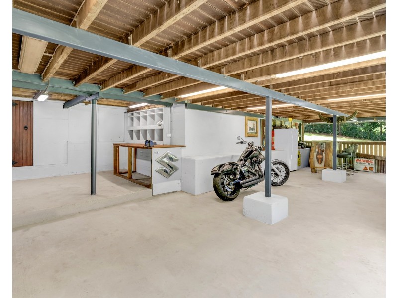 95-97 Hillview Crescent, Whitfield QLD 4870