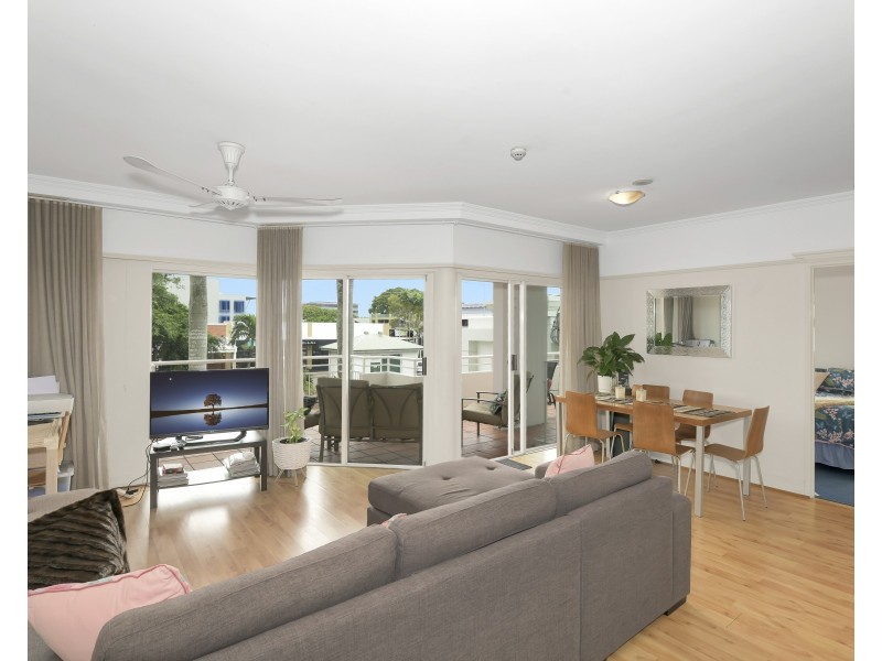 2/73 Spence Street, Cairns City QLD 4870