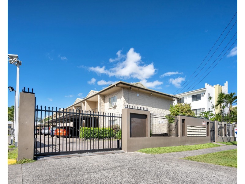 21/52 Pease Street, Manoora QLD 4870
