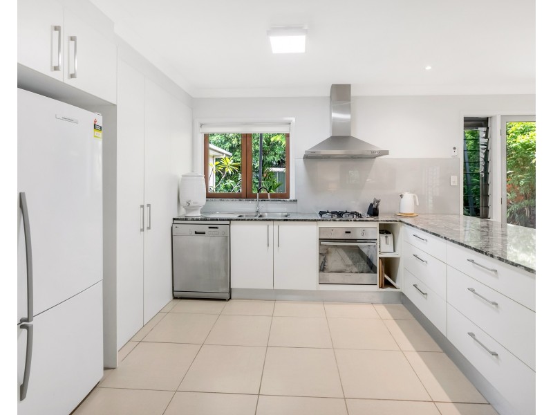 12 Clemson Avenue, Edge Hill QLD 4870