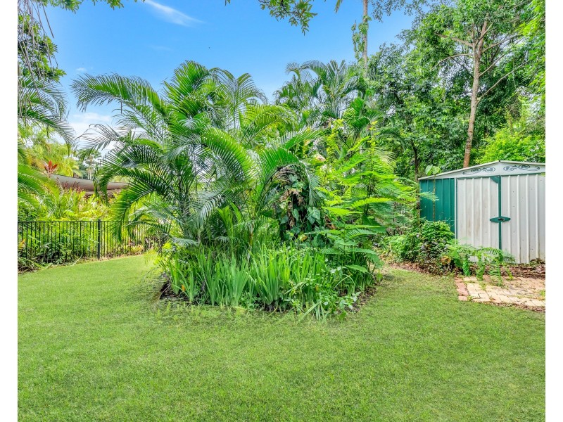 130 Upper Richardson Street, Whitfield QLD 4870