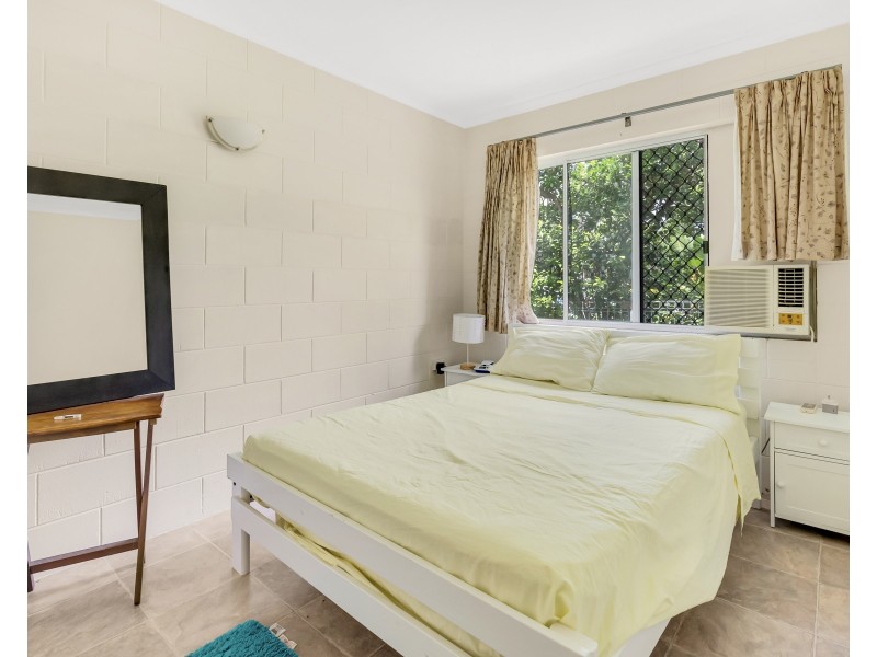7/473-479 Mccoombe Street, Mooroobool QLD 4870