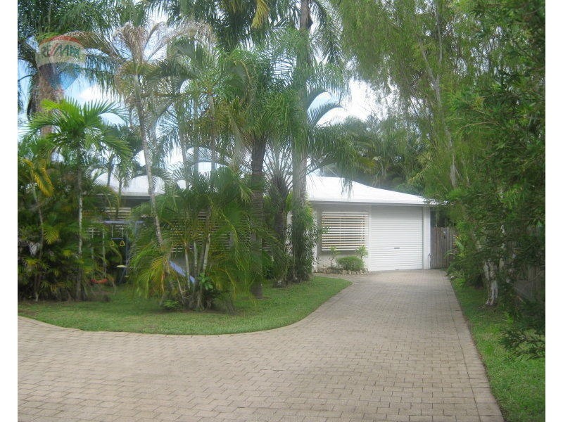 2/8 Deshon Street, Whitfield QLD 4870