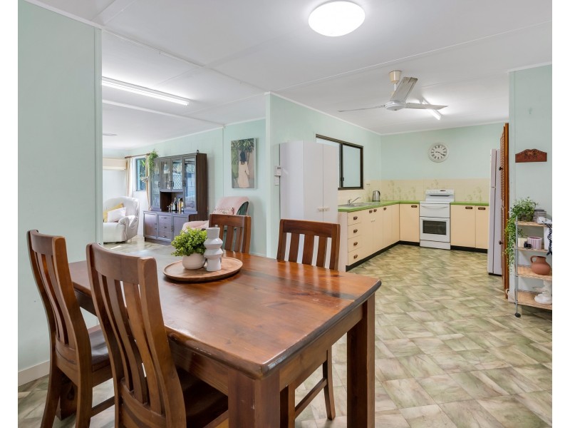1 Marcus Close, Mooroobool QLD 4870