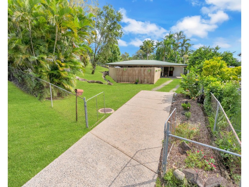 1 Marcus Close, Mooroobool QLD 4870