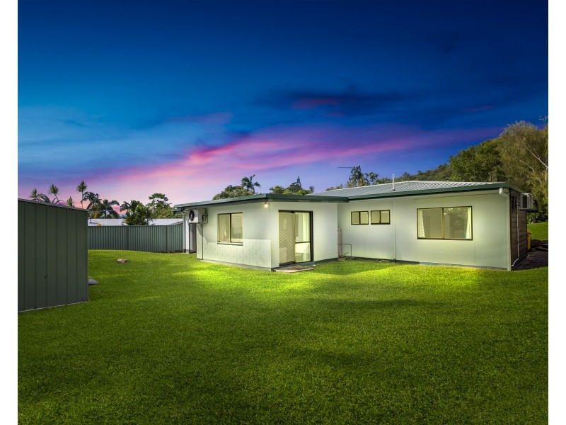 1 Marcus Close, Mooroobool QLD 4870