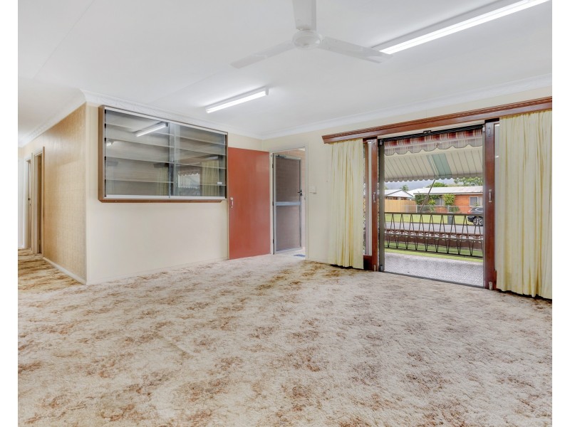 28 Curtin Street, Westcourt QLD 4870