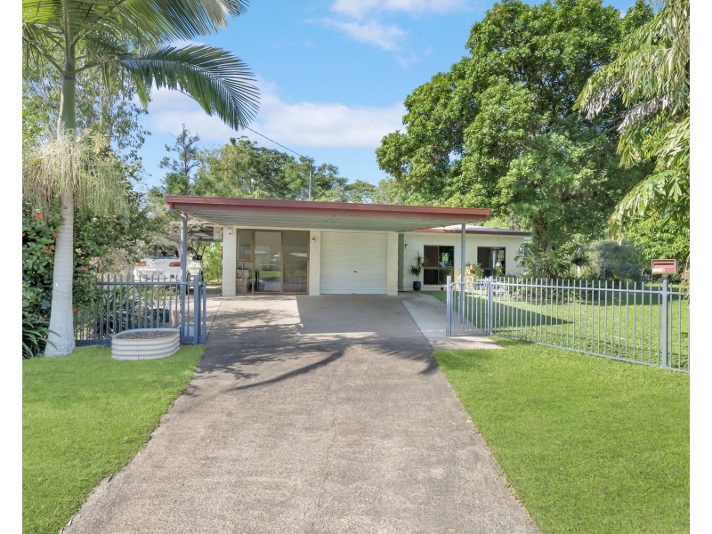 6 Keller Close, Whitfield QLD 4870