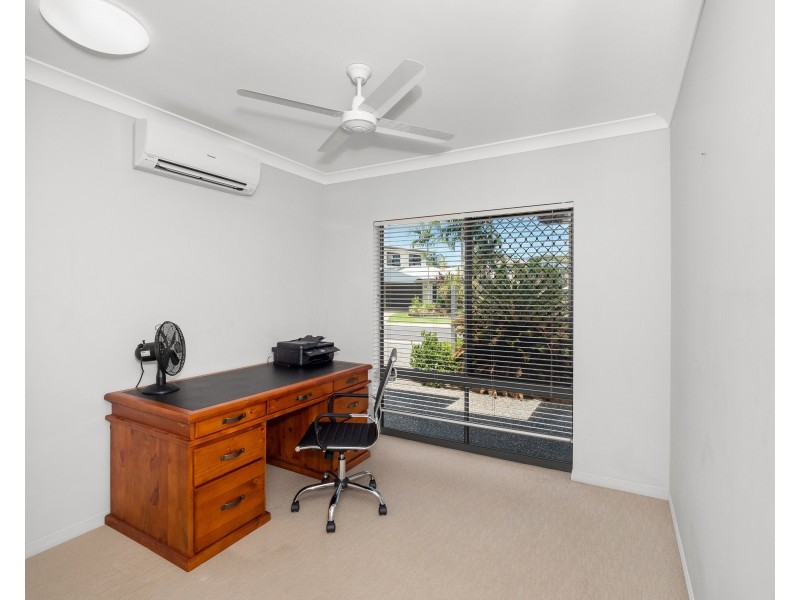 25 Coastline Parade, Trinity Beach QLD 4879