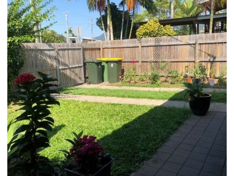 1/4 Moody Street, Manoora QLD 4870