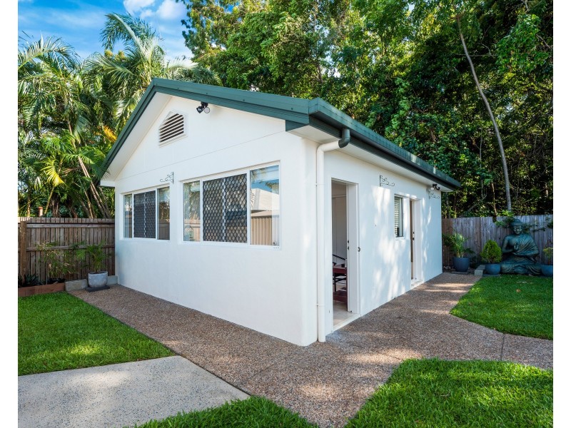 27 Bramble Street, Clifton Beach QLD 4879