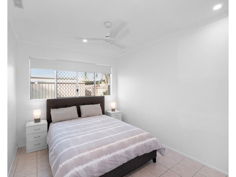 27 Bramble Street, Clifton Beach QLD 4879