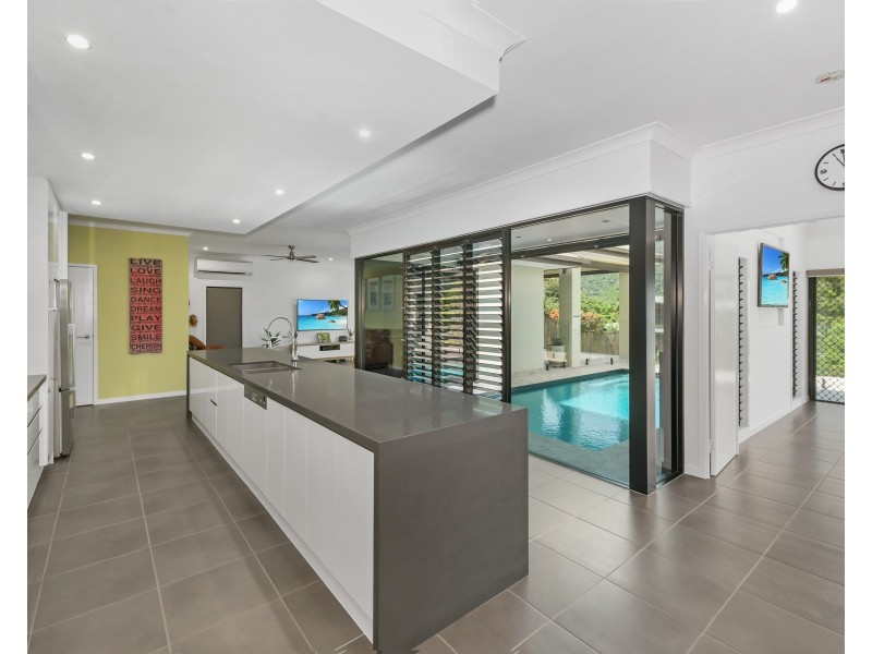 25 The Peak Road, Brinsmead QLD 4870
