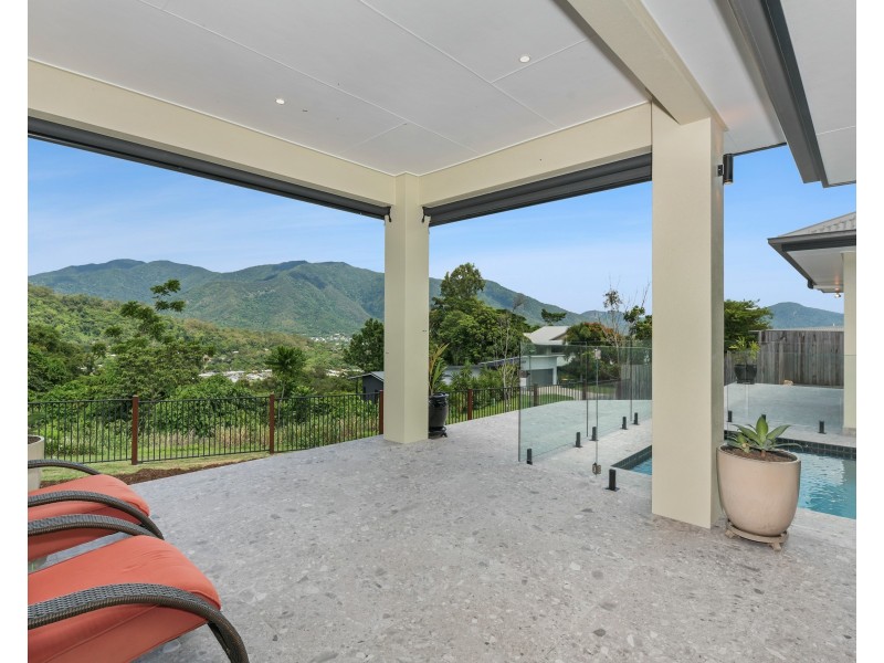 25 The Peak Road, Brinsmead QLD 4870