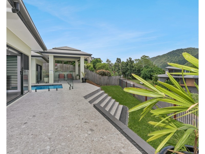 25 The Peak Road, Brinsmead QLD 4870