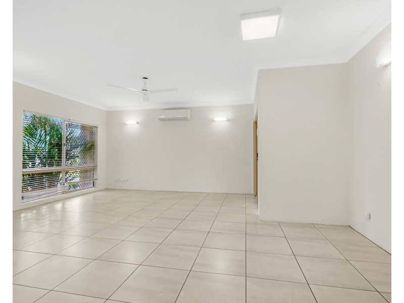 8 Royal Saxon Close, Mount Sheridan QLD 4868