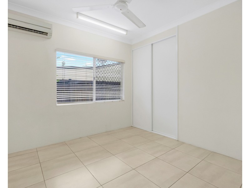 8 Royal Saxon Close, Mount Sheridan QLD 4868