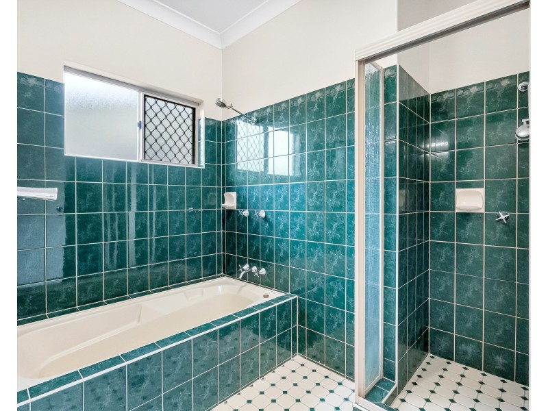 8 Royal Saxon Close, Mount Sheridan QLD 4868