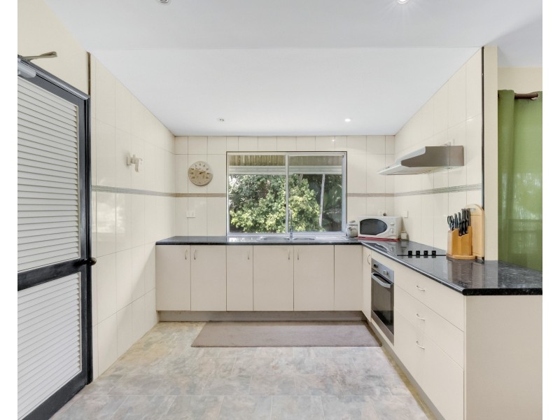 81 Junction Road, Mossman QLD 4873