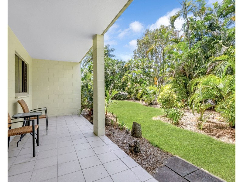 2/63-65 Moore Street, Trinity Beach QLD 4879