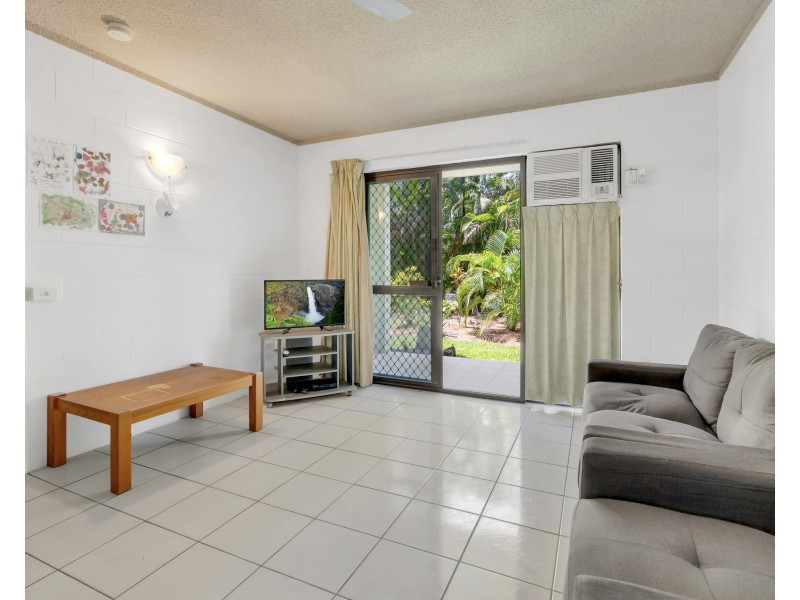 2/63-65 Moore Street, Trinity Beach QLD 4879