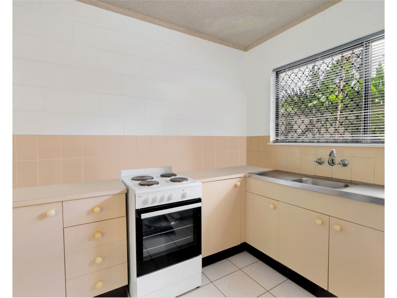 2/63-65 Moore Street, Trinity Beach QLD 4879