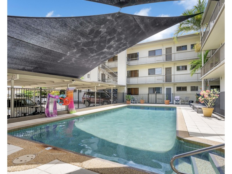 2/63-65 Moore Street, Trinity Beach QLD 4879