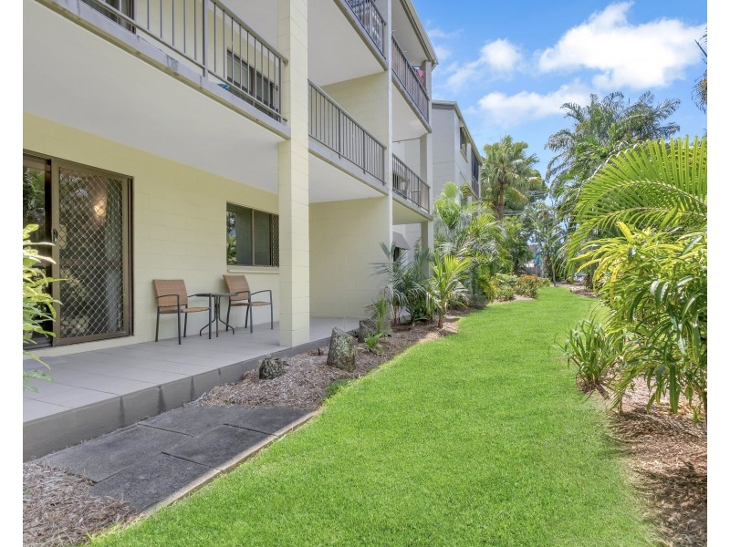 2/63-65 Moore Street, Trinity Beach QLD 4879
