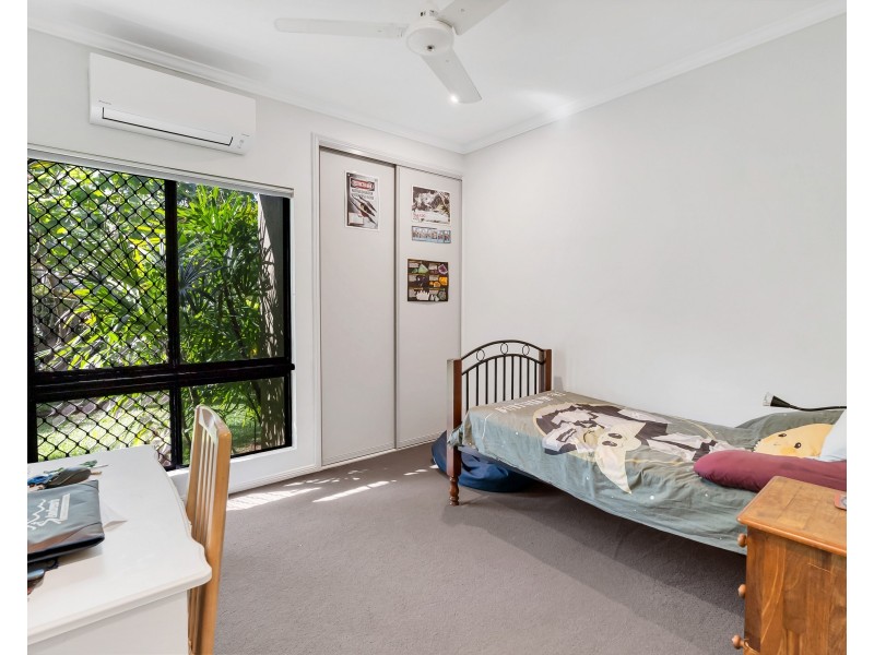 95 Michaelangelo Drive, Redlynch QLD 4870