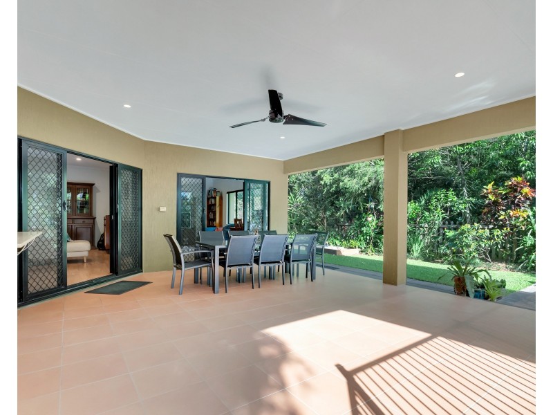 95 Michaelangelo Drive, Redlynch QLD 4870