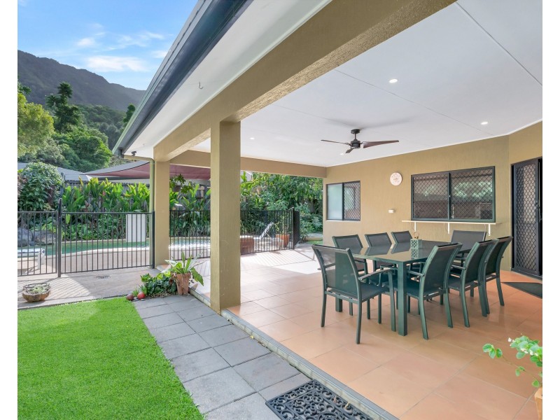 95 Michaelangelo Drive, Redlynch QLD 4870