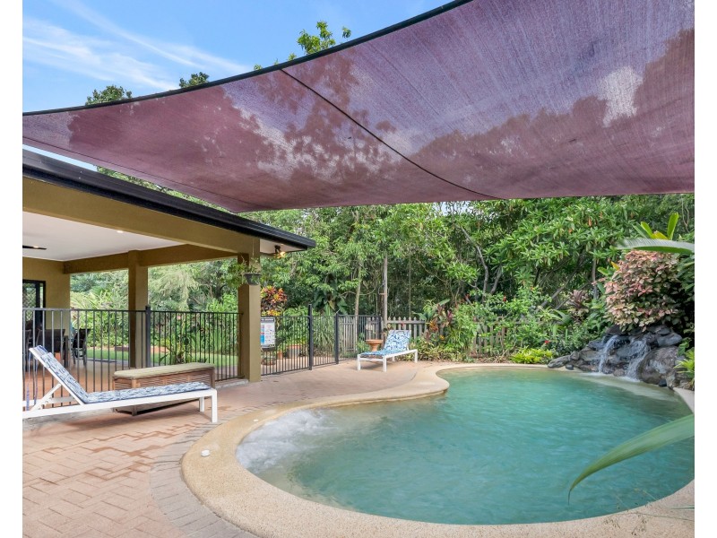 95 Michaelangelo Drive, Redlynch QLD 4870