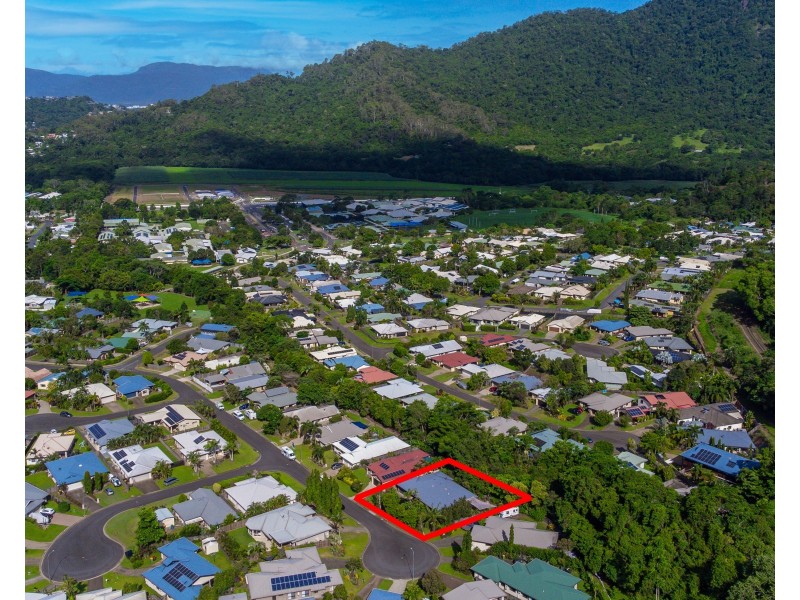 95 Michaelangelo Drive, Redlynch QLD 4870