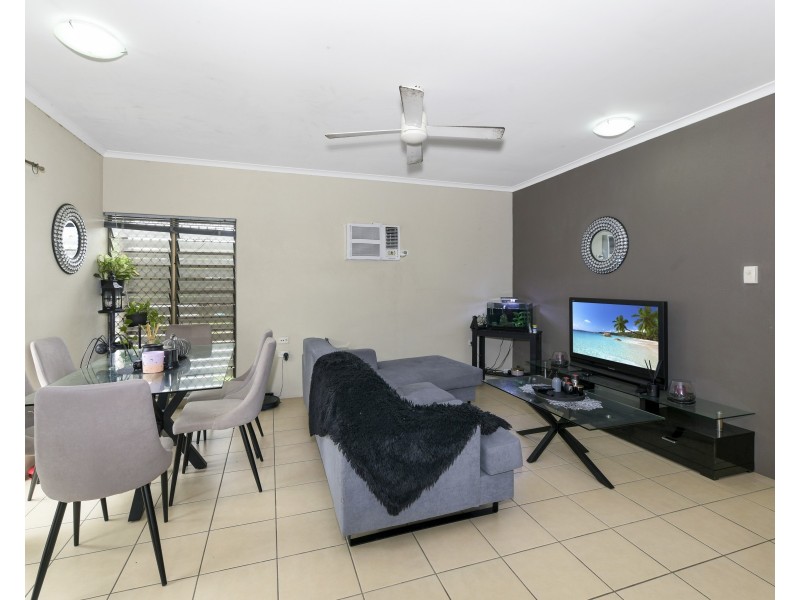 1/21 Balaclava Road, Earlville QLD 4870