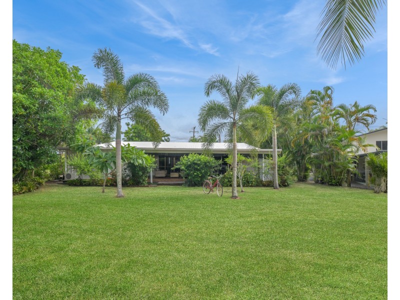 3 Dawson Street, Bramston Beach QLD 4871