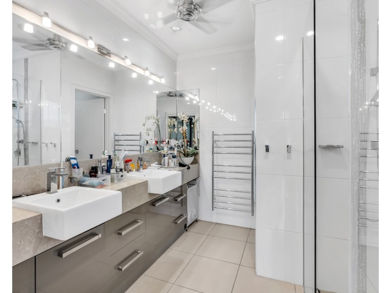 186-190 Scott Street, Bungalow QLD 4870