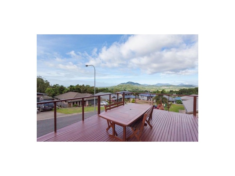 7 Buckinghamia Close, Redlynch QLD 4870