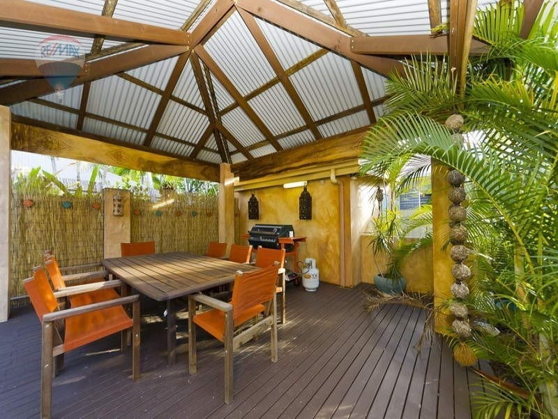 8 Miara Close, Kewarra Beach QLD 4879