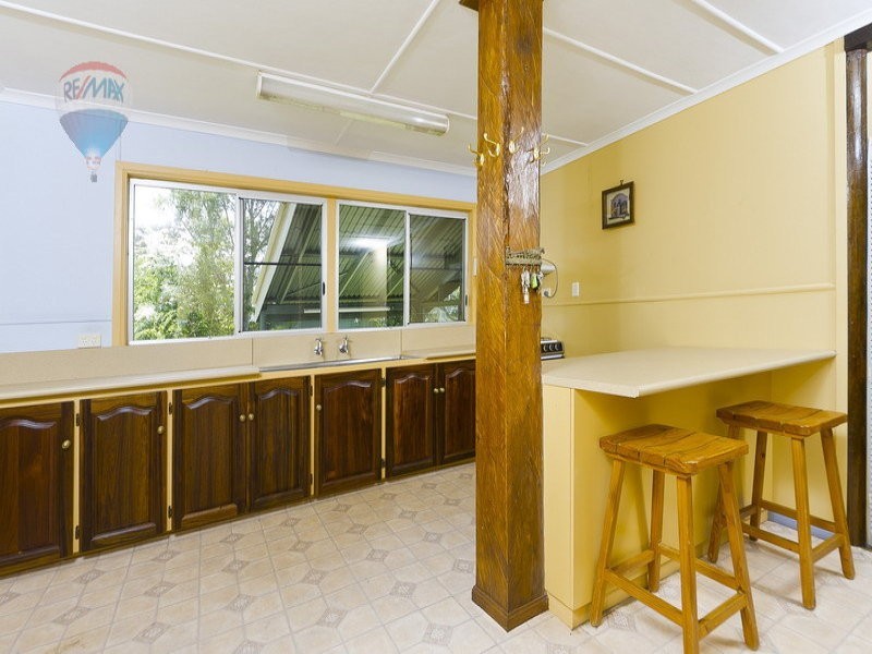8 Dollisson Street, Manunda QLD 4870