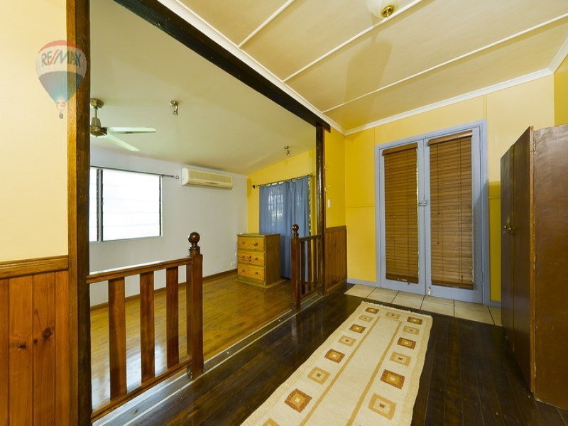 8 Dollisson Street, Manunda QLD 4870