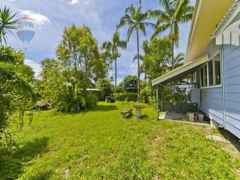 8 Dollisson Street, Manunda QLD 4870