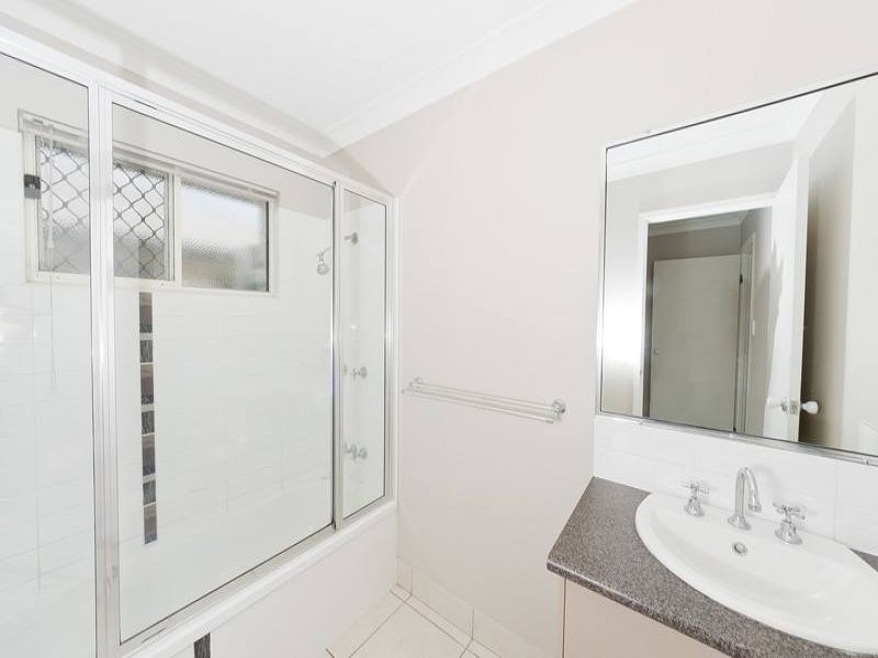 3 Disney Street, White Rock QLD 4868